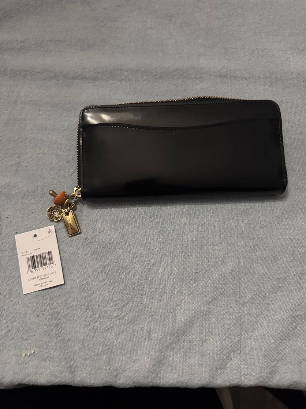 Coach Black Slim Accordion Patent Zip Wallet with Gold Brass Charms - Picture 3 of 4